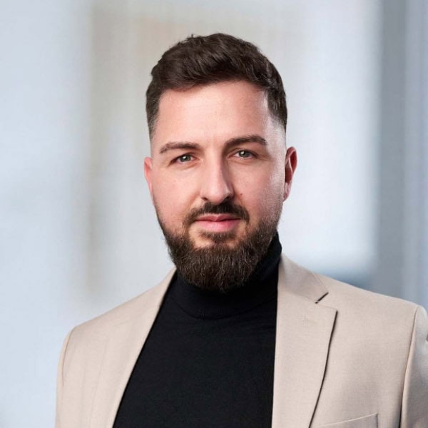 Maurizio Schuhmacher - Geschäftsführer